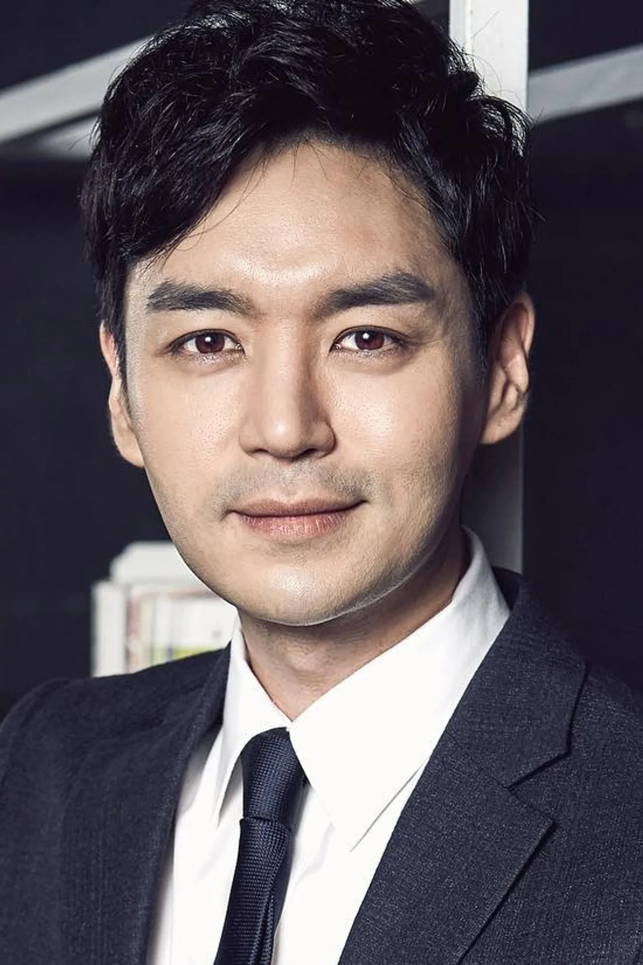 Imagem de Min Joon Ho — Yoo Yeon Seok fala sobre Min Joon Ho em The Perfect Lie