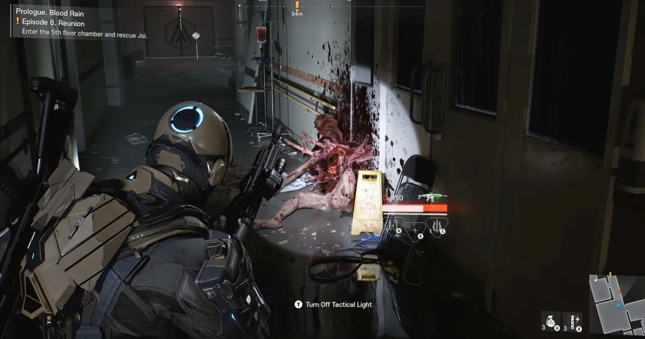 Atleta segurando um módulo de 32 GB RAM como haltere, suando ao lado de um monitor de jogo