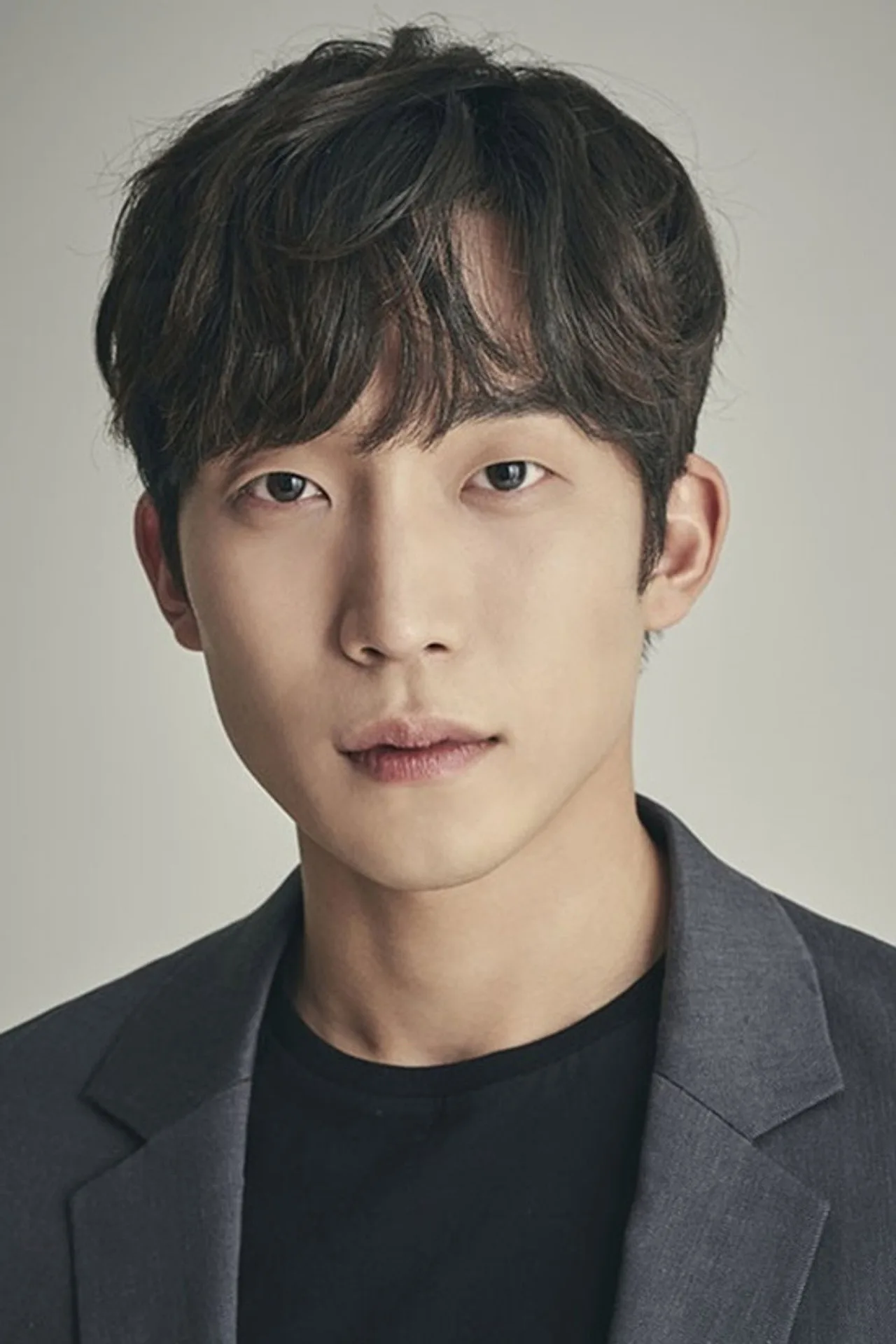 Imagem de Lee Sang Yi — Lee Sang Yi faz cameo em A Love Other Than Yours no episódio 13