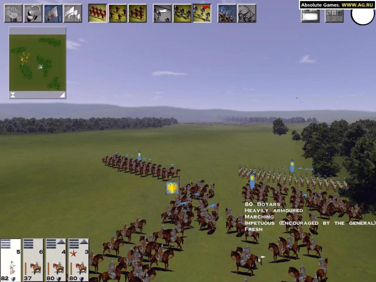 Jogador concentrado levanta peso enquanto observa mapa medieval no monitor