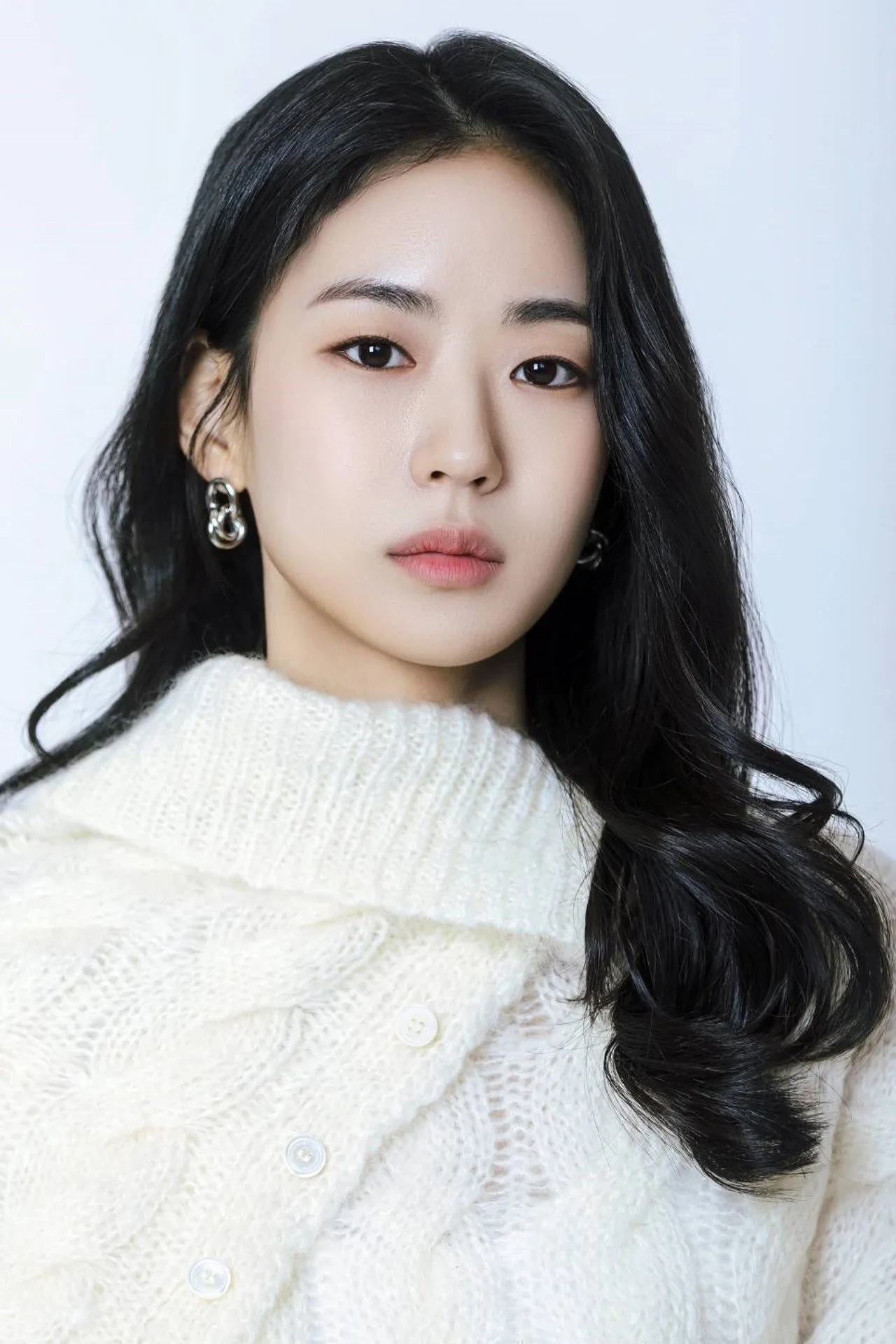 Imagem de Lee Yi Dam — Happy Anding: novo poster apresenta trio de comédia