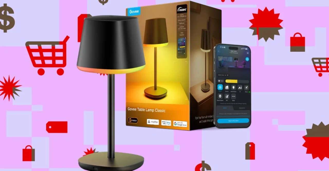 Luminária Govee Classic acesa em tons neon sobre mesa, ao lado de smartphone exibindo controle de cores