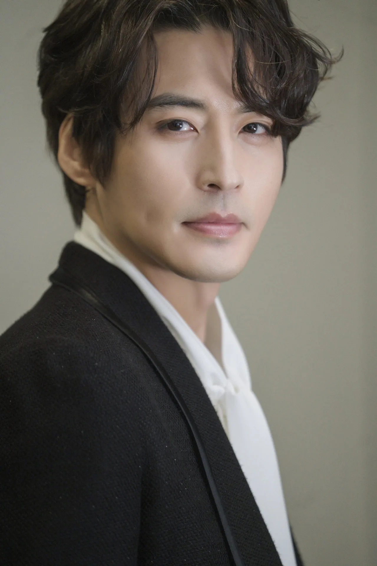 Imagem de Kim Joon Hyun — Dive Into You: making-of revela química do elenco e detalhes da troca