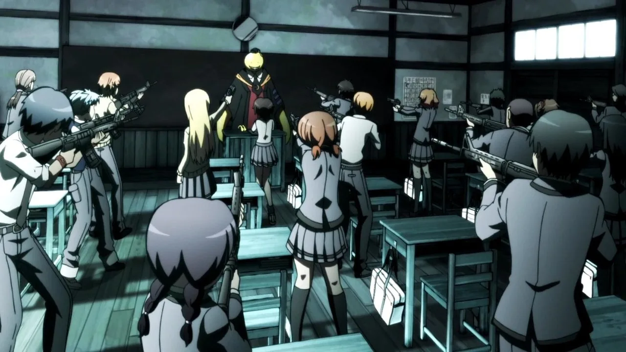 Jovens sentados no cinema com água de coco e barra de proteína, assistindo ao trailer de Assassination Classroom