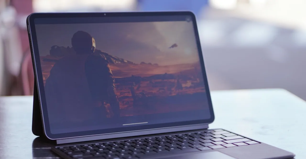 Tablet Alexa 12 Pro em destaque, exibindo a tela Nanomatte de 12 polegadas com cores vibrantes e logo da Amazon