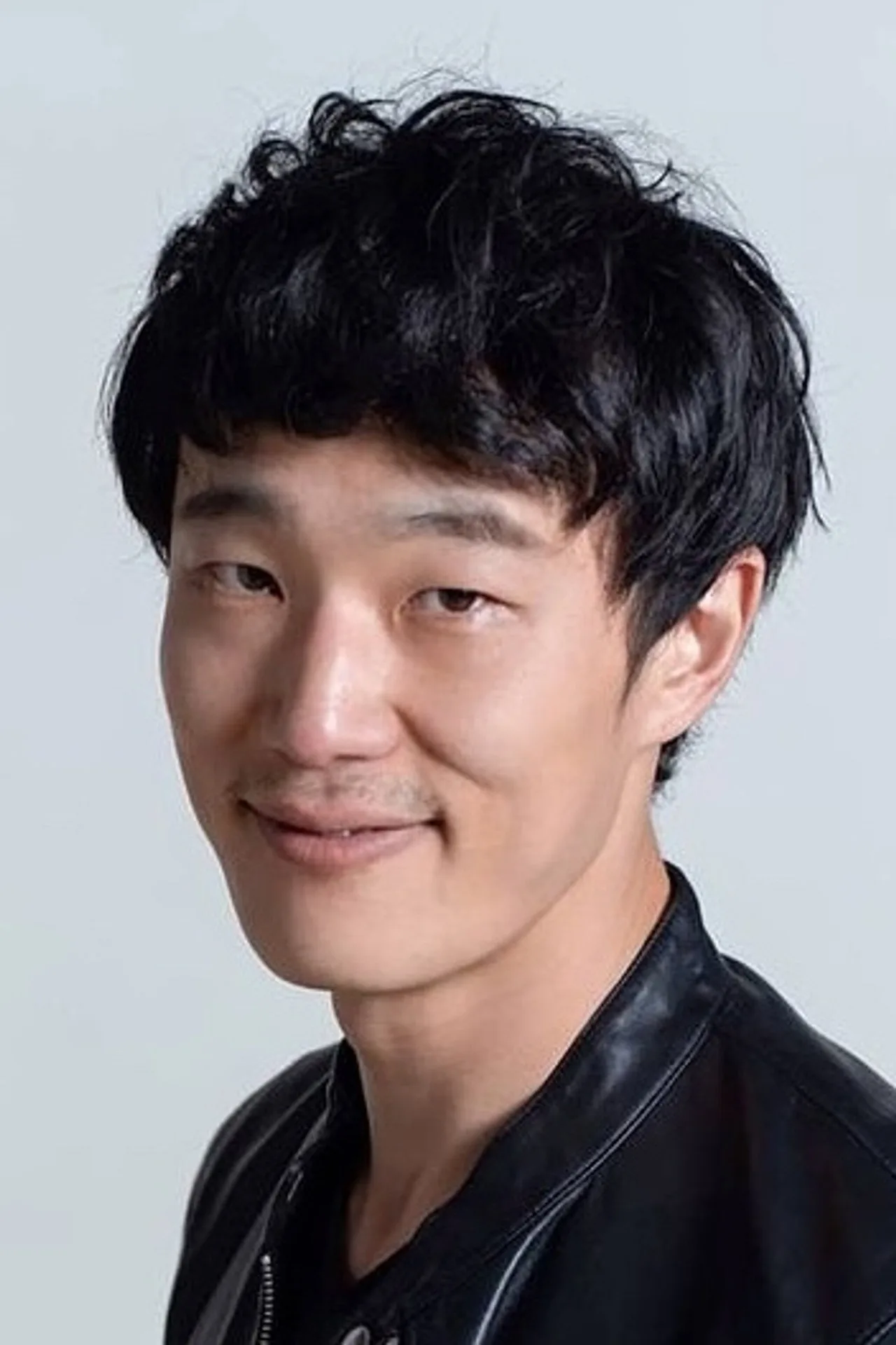 Imagem de Kim Jung Hoon — Shin Seung Ho lidera em Final Interview e reage ao escândalo