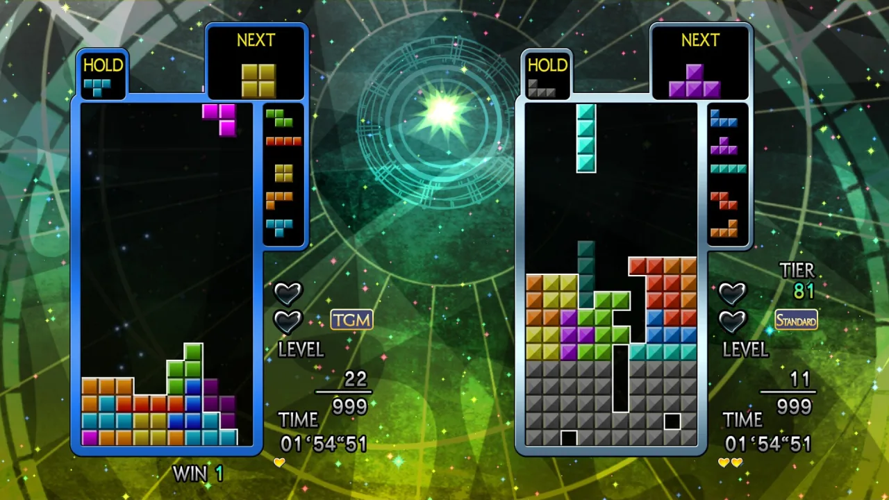 Jogador focado em um monitor com peças de Tetris caindo rapidamente, transmitindo alta concentração e desafio