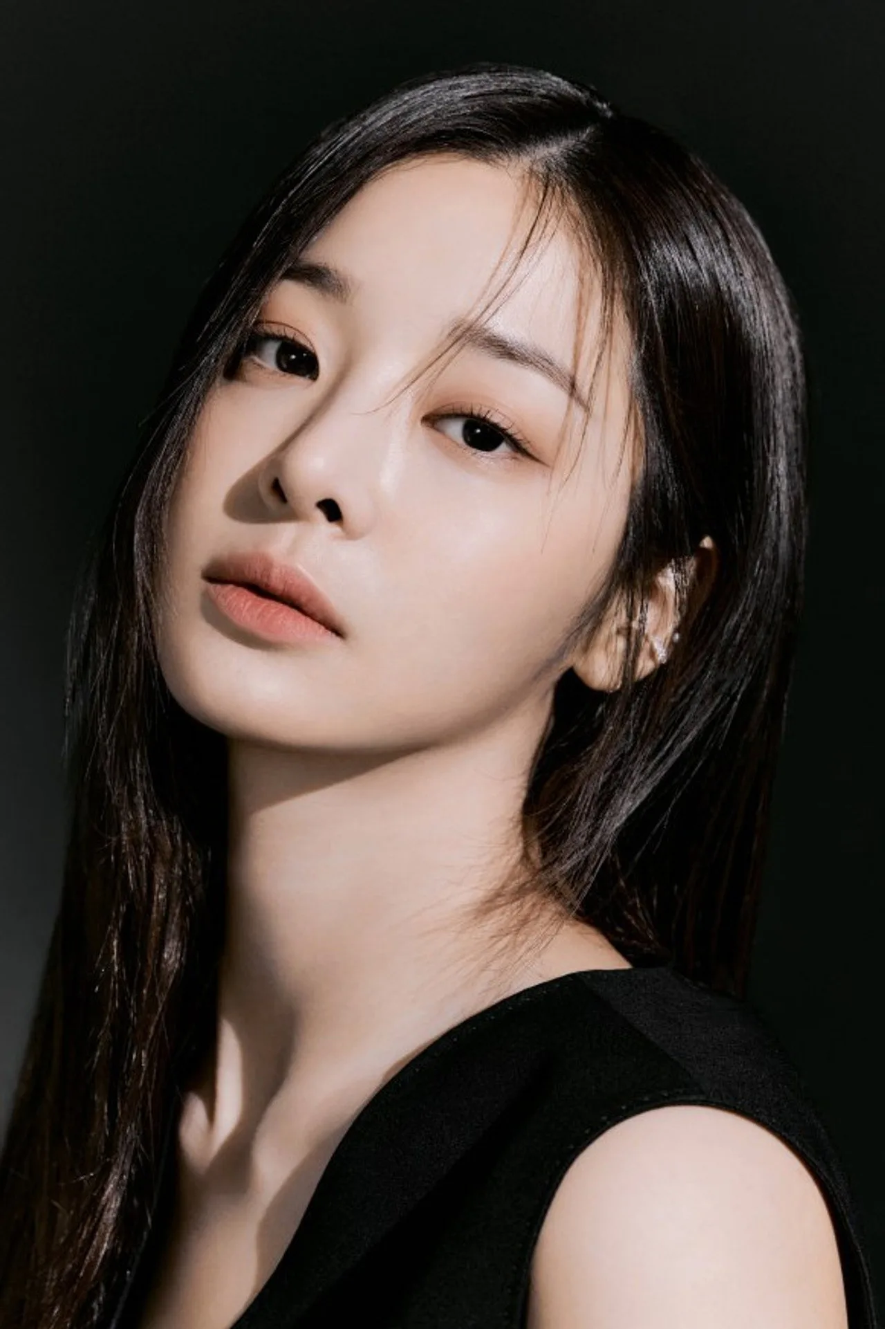 Imagem de Seol In Ah — Seol In Ah se disfarça como secretário em 'Love in Disguise'