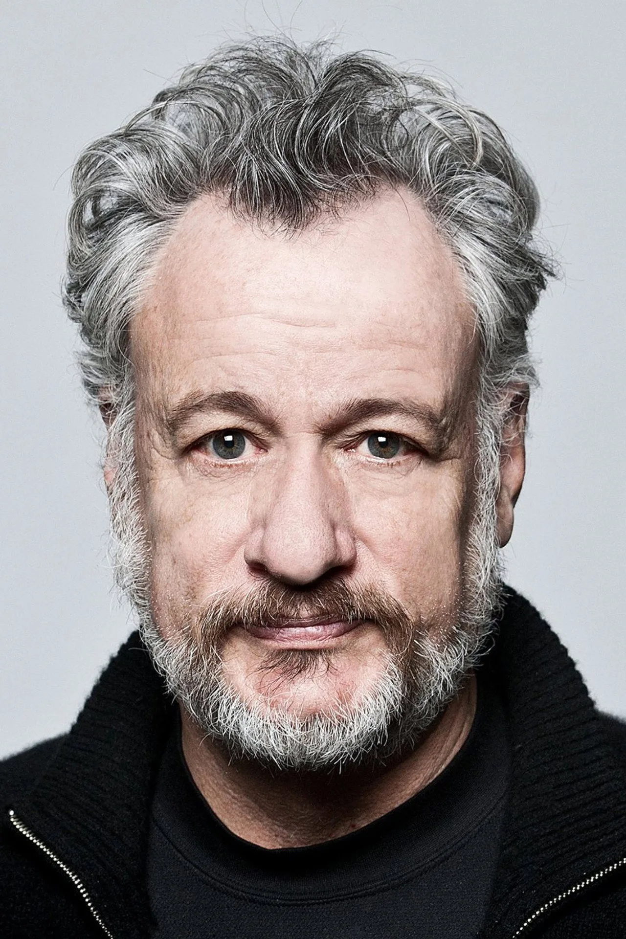 Imagem de John de Lancie — Stargate SG-1 apresenta John de Lancie como vilão recorrente