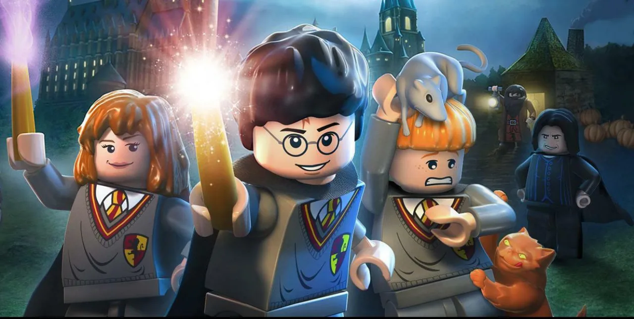 Jovem faz agachamento segurando o Switch 2 com LEGO Harry Potter, rodeado por blocos coloridos e garrafa de água