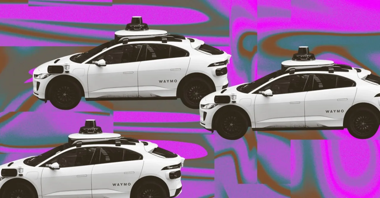 Jovem sentado no volante de carro autônomo, usando óculos de realidade virtual, monitorando batimentos cardíacos