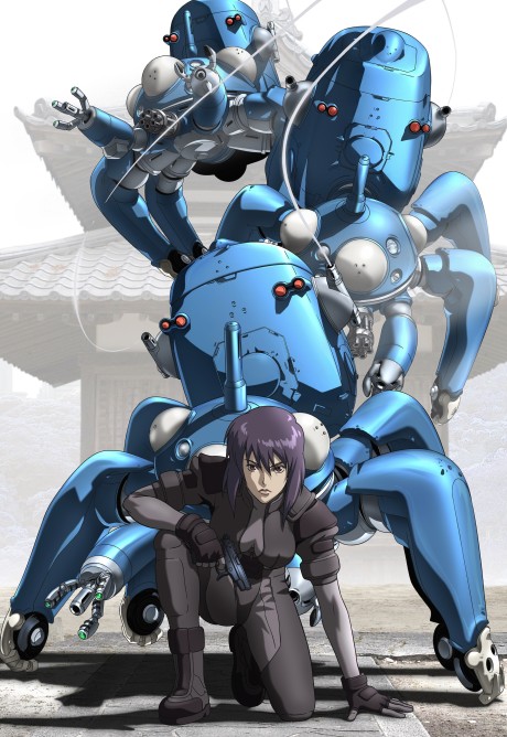 Jovem vestindo camiseta de Ghost in the Shell faz flexão ao lado de halteres coloridos