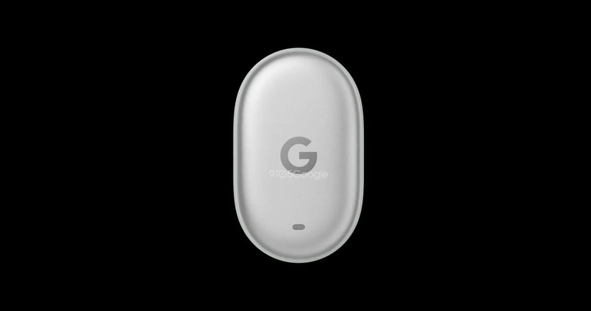 Pessoa correndo ao ar livre usando fones, com um Pixel Tag preso ao bolso e um AirTag no tornozelo