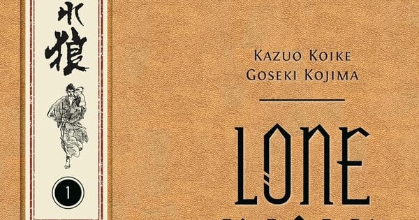 Capa luxuosa da edição deluxe de Lone Wolf and Cub ao lado do troféu Ringo