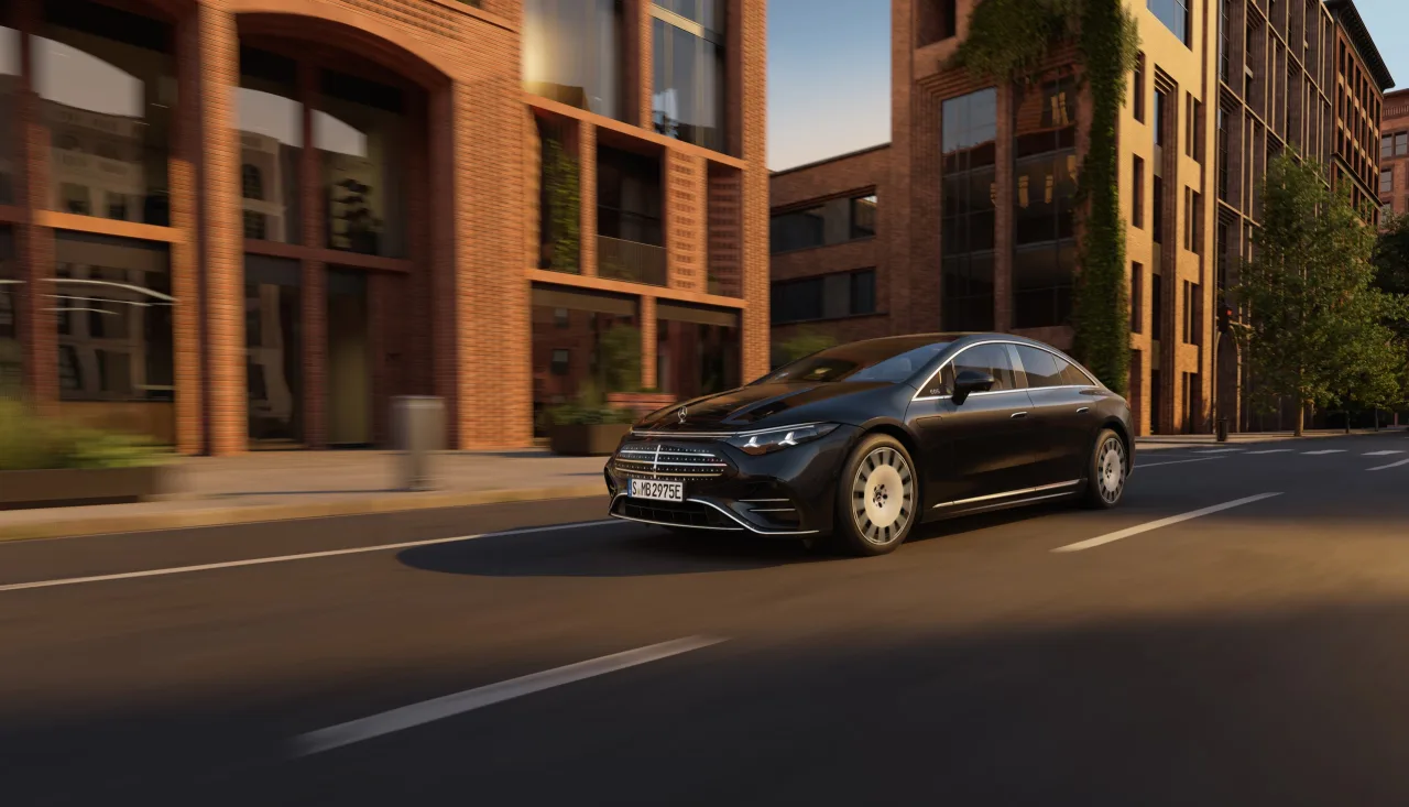 Mercedes EQS ganha fôlego extra: luxo elétrico supera limites de autonomia e carregamento