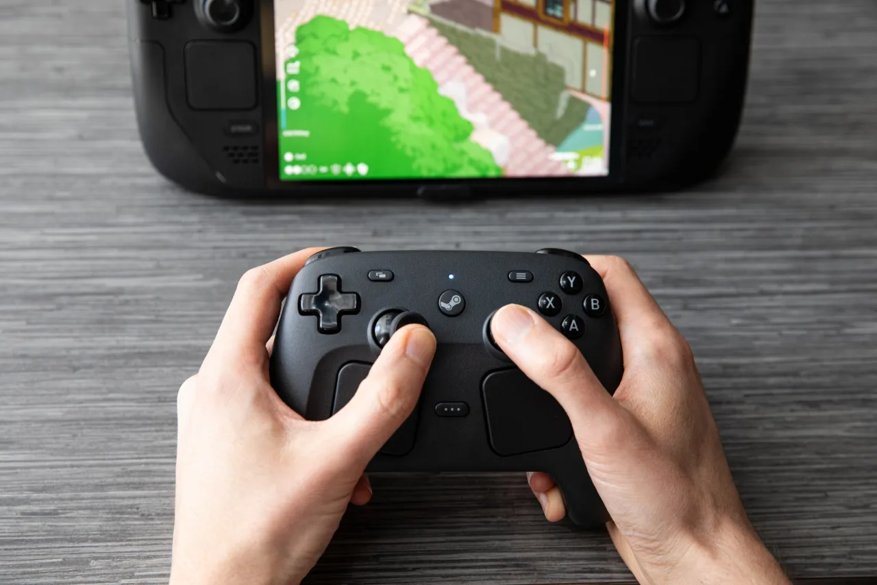 Valve declara guerra a cambistas e cria sistema de reservas para o Steam Controller